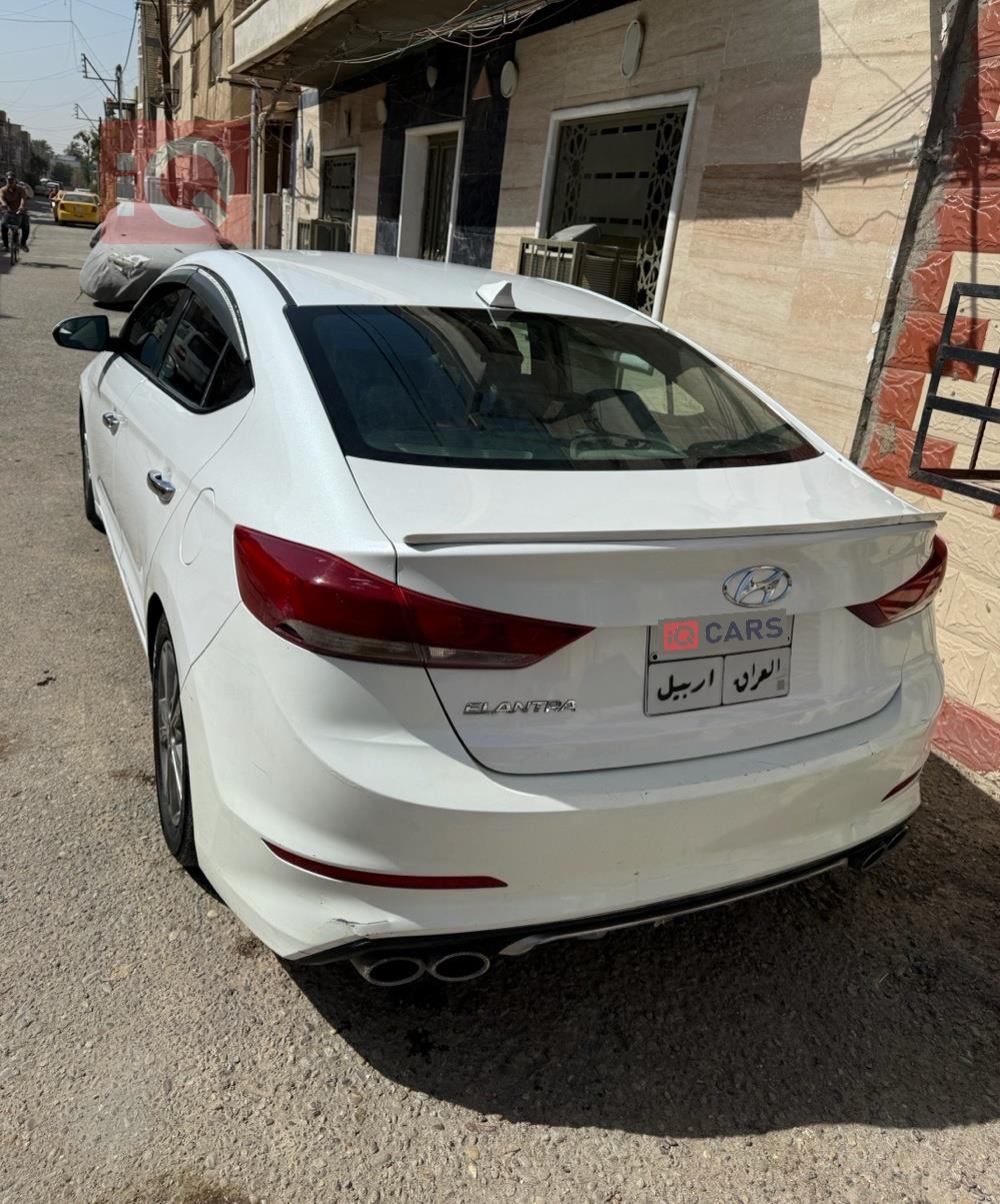 Hyundai Elantra
